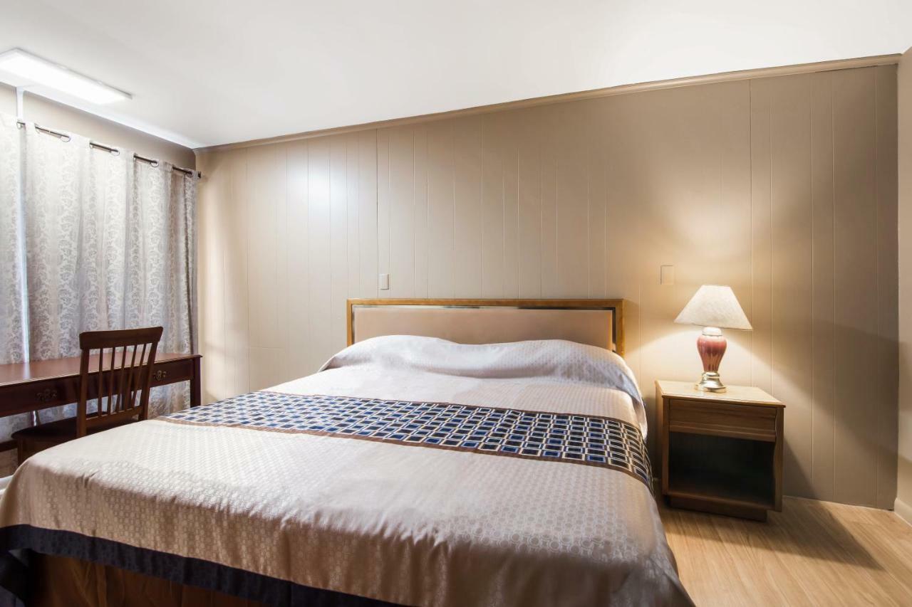 Knights Inn Amsterdam Exteriér fotografie